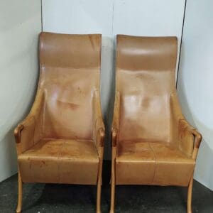 Two Giorgetti Progetti 64240 lounge chairs